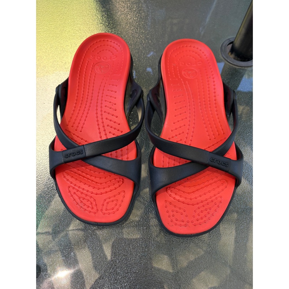 Crocs Swiftwater Black Red Strappy Slide Sandals Womens Size 8 Sporty Summer